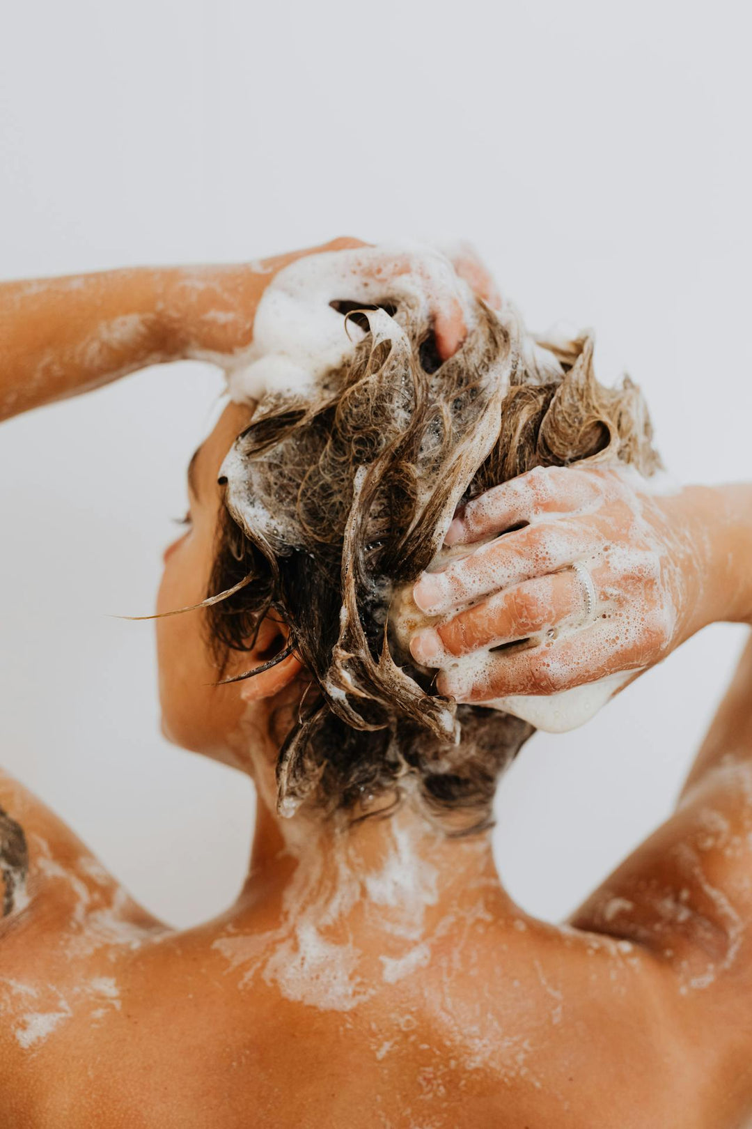 Upptäck Hairlicious Detox Schampo – för en frisk och balanserad hårbotten